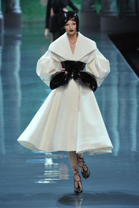 christian Dior runway 2008